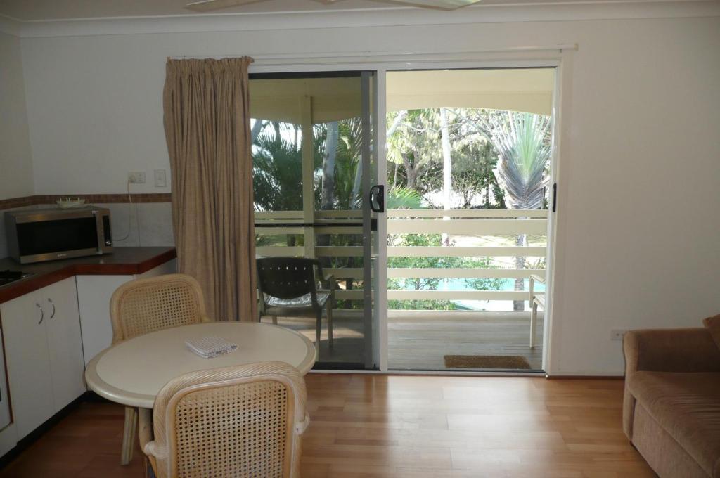 Beachside Holiday Units Bowen Rom bilde